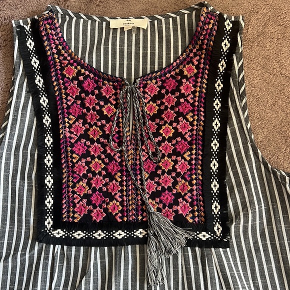 Intro Striped Summer Dress - Picture 2 of 3